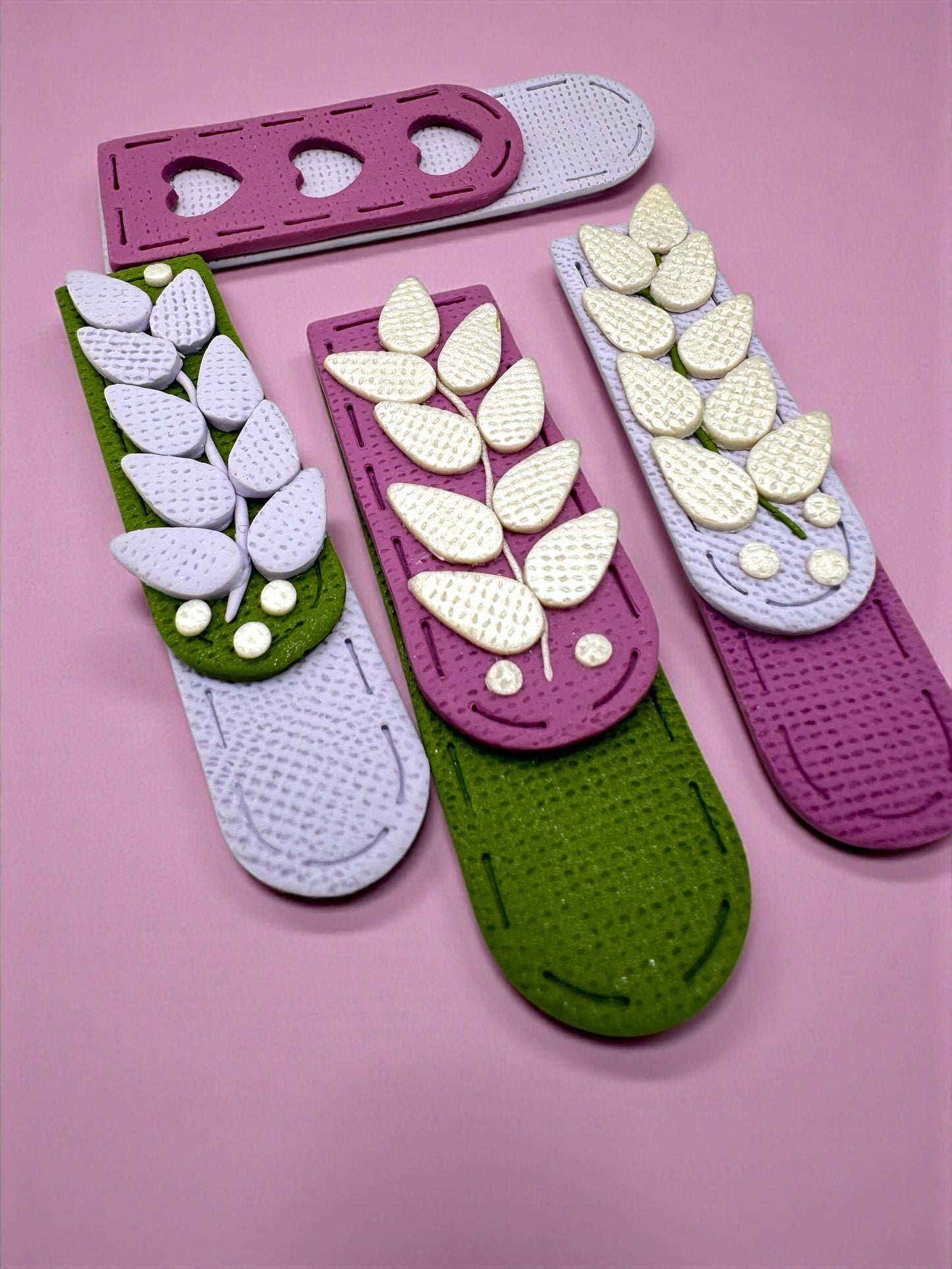 Vine bookmark (green top)