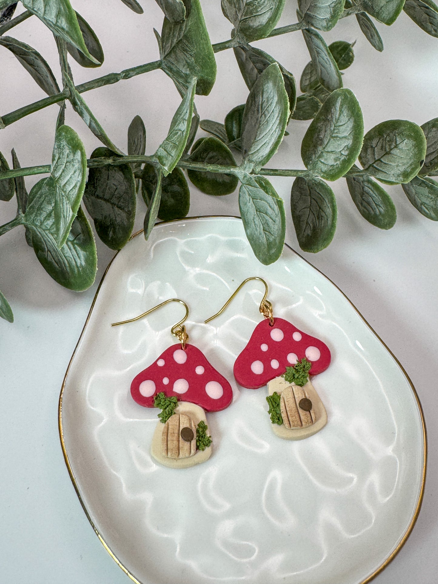 Red Mushroom Cottages