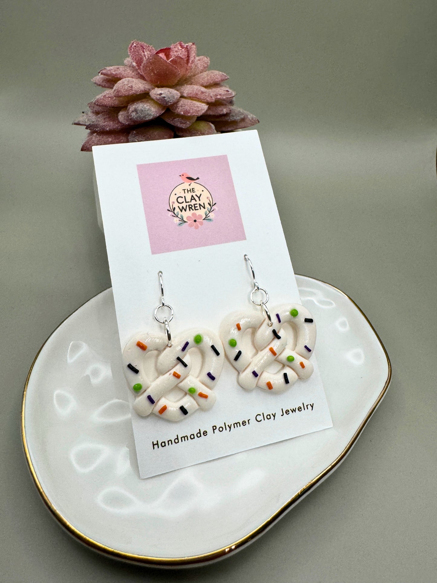 Halloween Pretzel Dangles