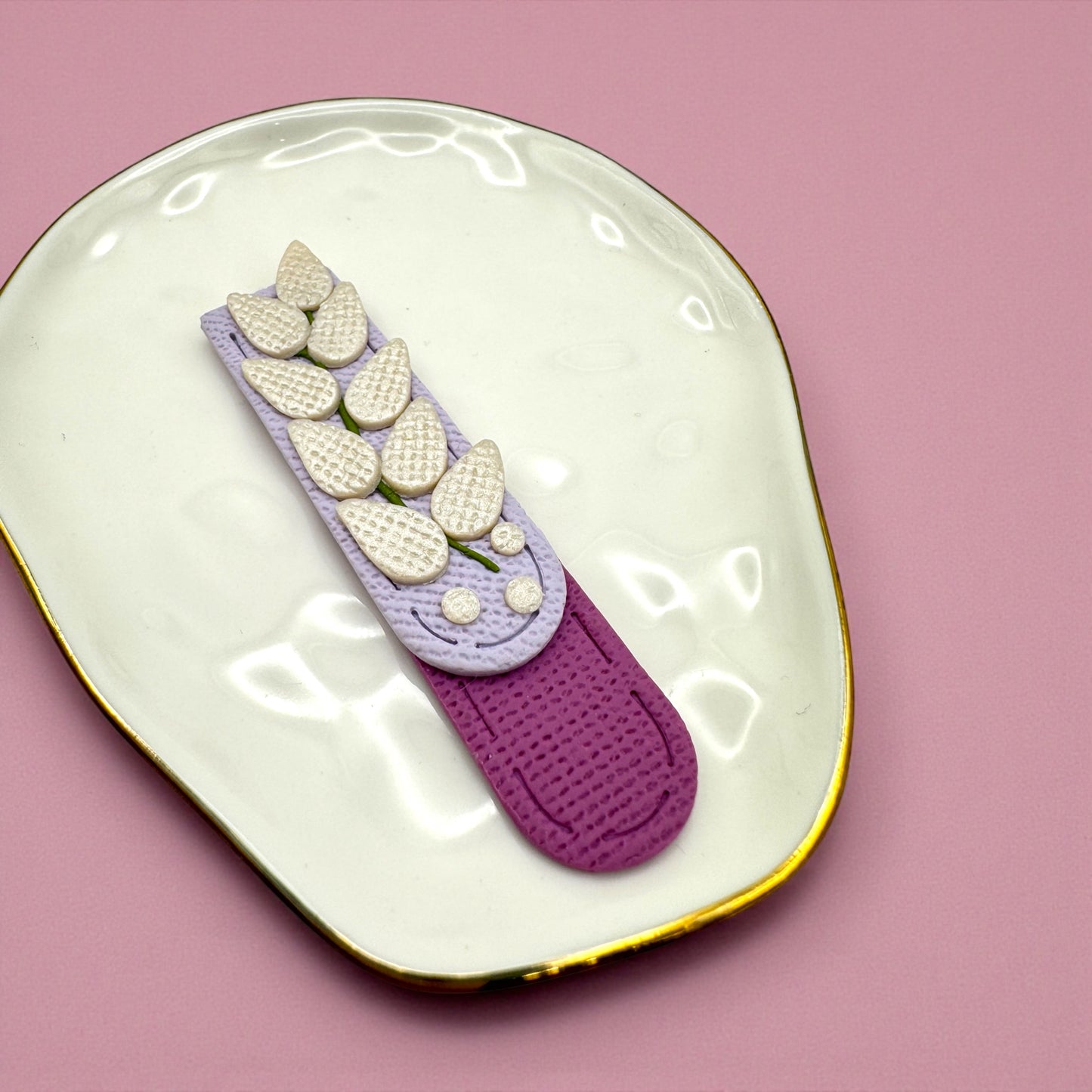 Vine bookmark (light purple top)