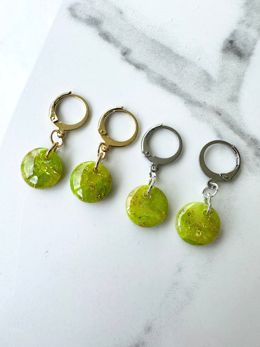 Mini Peridot Huggies